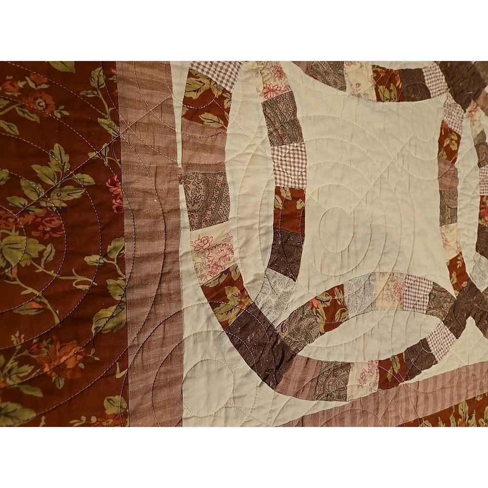 Vintage Double Wedding Ring Quilt Burgundy Red Floral 83 X 68 Handmade Embroider - Picture 2 of 12